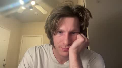 Im this ISH..CBs best male cam whore. OG. online show from November 29, 5:54 am