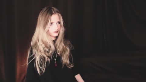 Snapshot of waterfallwoods chatting on November 12, 7:20 am waterfallwoods online show from November 12, 7:20 am