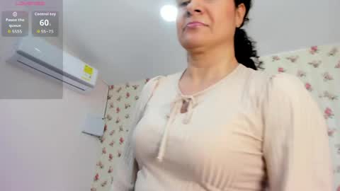 Snapshot of watson_crystal00 chatting on May 30, 1:30 pm Milf Latina online show from May 30, 1:30 pm