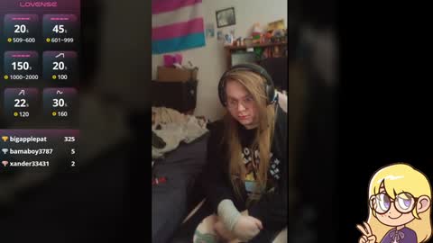 Ash online show from December 13, 12:06 pm