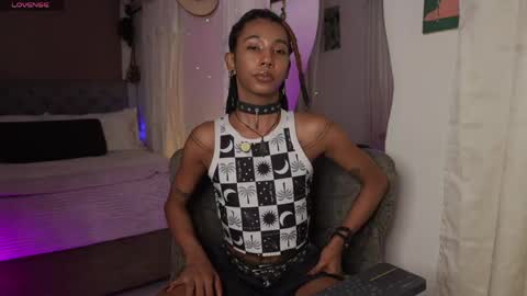 Snapshot of wayuu_goddess chatting on April 30, 11:20 pm Wayuu Goddess 3 online show from April 30, 11:20 pm