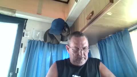 wazahardon2 online show from December 18, 2:17 am