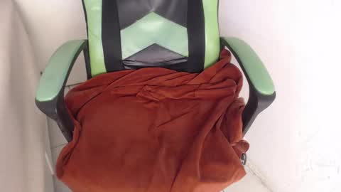 Trixie 3 online show from October 1, 1:11 am