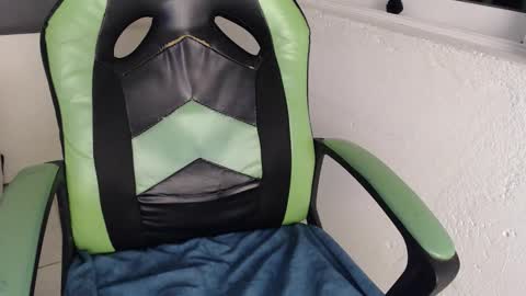 Trixie 3 online show from October 26, 1:17 pm