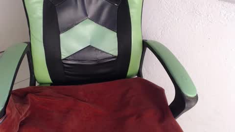 Trixie 3 online show from December 16, 2:22 pm