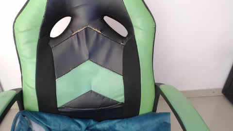 Trixie 3 online show from April 1, 12:50 pm