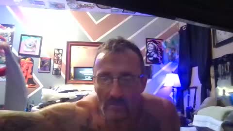 we_r_freaks online show from February 5, 2:38 am