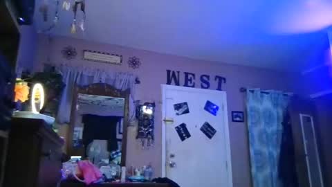 we_r_freaks online show from March 6, 12:40 am