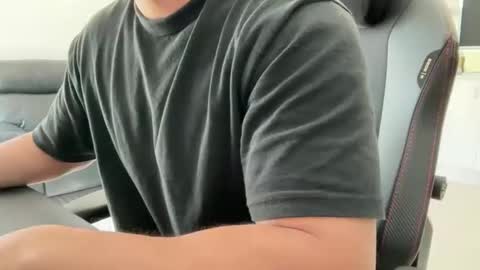 Weapon X online show from April 7, 12:44 am