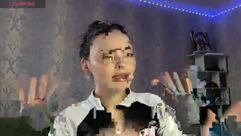 Alice online show from April 26, 3:10 pm