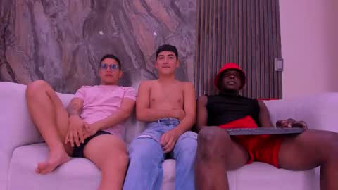 Jhonny Dick  his neighbors. online show from December 1, 1:49 pm