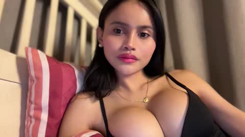 Maggie online show from March 25, 4:46 pm