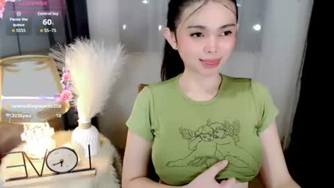 Snapshot of webcum_mami chatting on June 13, 8:12 am mami abby online show from June 13, 8:12 am