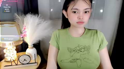 Snapshot of webcum_mami chatting on July 2, 10:16 pm mami abby online show from July 2, 10:16 pm
