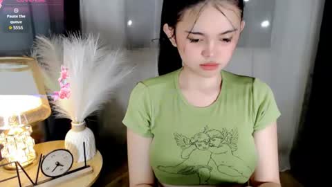 Snapshot of webcum_mami chatting on July 13, 1:52 am mami abby online show from July 13, 1:52 am