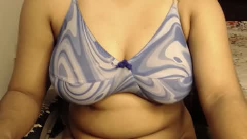 mina online show from December 23, 8:56 am