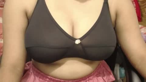 Snapshot of webshowxxx chatting on July 13, 3:48 pm mina online show from July 13, 3:48 pm