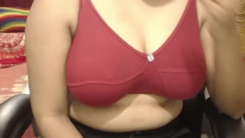 Snapshot of webshowxxx chatting on July 19, 1:59 pm mina online show from July 19, 1:59 pm