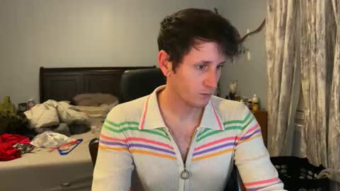 Snapshot of webslingxxxx chatting on December 21, 11:34 pm webslingxxxx online show from December 21, 11:34 pm