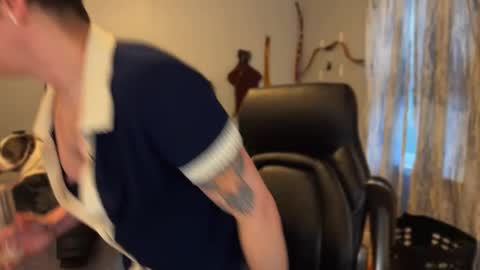 Snapshot of webslingxxxx chatting on February 4, 9:42 pm webslingxxxx online show from February 4, 9:42 pm