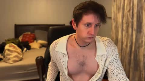 Snapshot of webslingxxxx chatting on February 8, 12:14 am webslingxxxx online show from February 8, 12:14 am