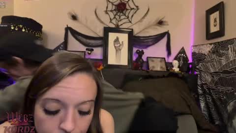 WebzKordz online show from April 12, 5:12 am