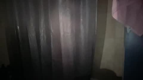 Snapshot of wedifferent_ chatting on October 17, 8:06 am wedifferent_ online show from October 17, 8:06 am