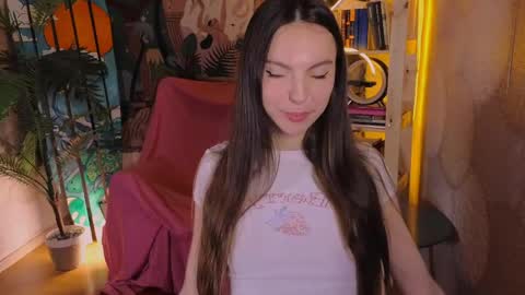 wednesday_evans online show from April 14, 5:35 am