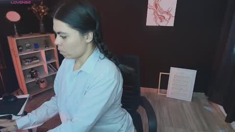 Wednesday   Please help me to reach 111 thumbs up online show from February 23, 8:22 pm