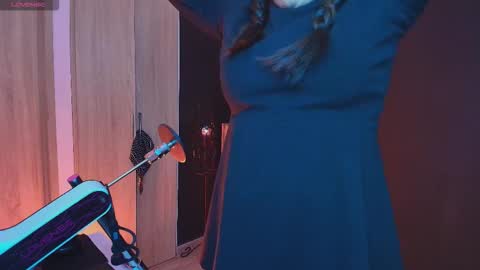 Wednesday   Please help me to reach 111 thumbs up online show from September 14, 5:12 pm