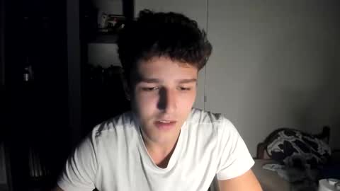 Snapshot of wee_willy_winky chatting on May 27, 10:51 pm wee_willy_winky online show from May 27, 10:51 pm
