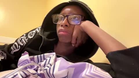 Snapshot of weeklyrush chatting on February 25, 2:14 am GoddessRush online show from February 25, 2:14 am