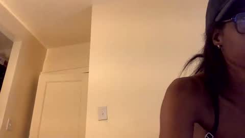 Snapshot of weeklyrush chatting on March 12, 2:34 pm GoddessRush online show from March 12, 2:34 pm