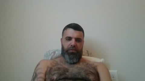 Snapshot of weezy210 chatting on November 1, 3:25 pm Weezy online show from November 1, 3:25 pm