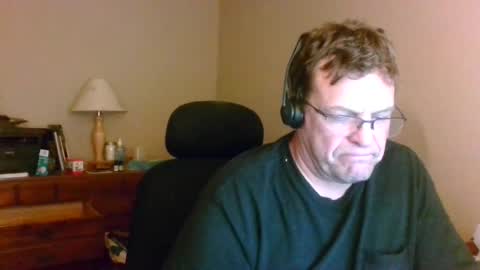 Snapshot of welderod chatting on June 26, 10:08 am welderod online show from June 26, 10:08 am