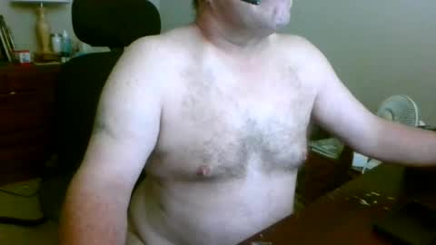 Snapshot of welderod chatting on July 7, 4:22 pm welderod online show from July 7, 4:22 pm