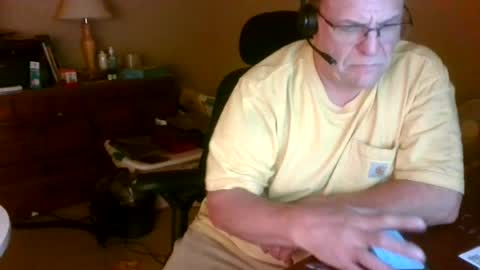 Snapshot of welderod chatting on July 22, 10:07 am welderod online show from July 22, 10:07 am