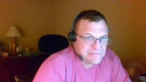 Snapshot of welderod chatting on July 25, 6:44 am welderod online show from July 25, 6:44 am