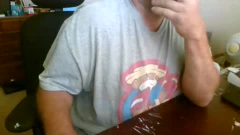 Snapshot of welderod chatting on July 28, 7:50 pm welderod online show from July 28, 7:50 pm