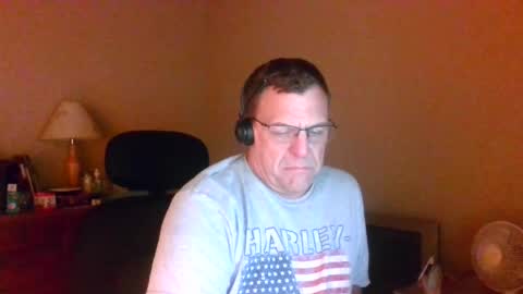 Snapshot of welderod chatting on July 31, 10:58 am welderod online show from July 31, 10:58 am