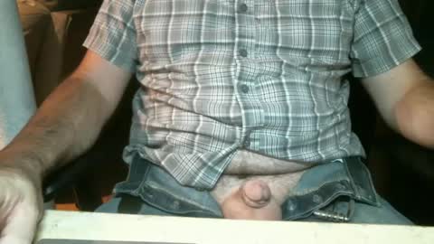 Snapshot of wellandwelland chatting on September 8, 3:11 pm wellandwelland online show from September 8, 3:11 pm