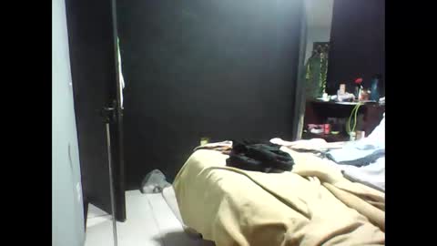 wellcrz online show from October 25, 3:03 am