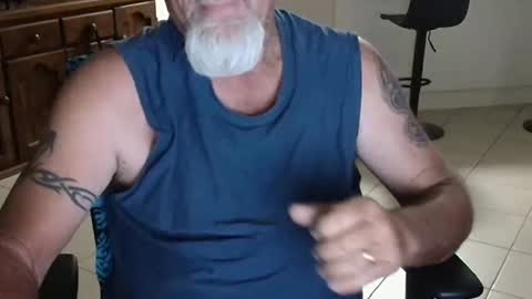 Wellhelloo online show from February 20, 6:41 pm