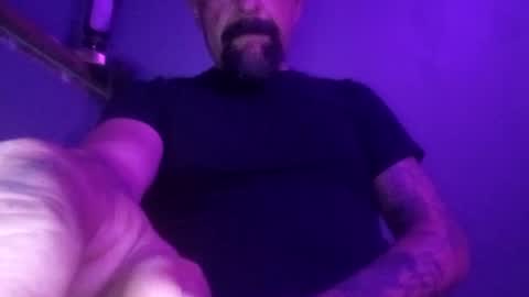 Snapshot of wellhung9ind13 chatting on September 21, 10:39 am Champ9in online show from September 21, 10:39 am