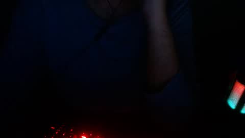 Snapshot of wellingtont chatting on October 6, 6:44 am wellingtont online show from October 6, 6:44 am