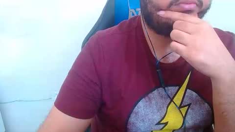 Snapshot of wellingtont chatting on November 30, 11:47 am wellingtont online show from November 30, 11:47 am