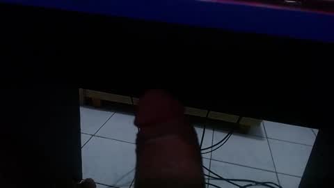 wellingtont online show from February 1, 1:37 am