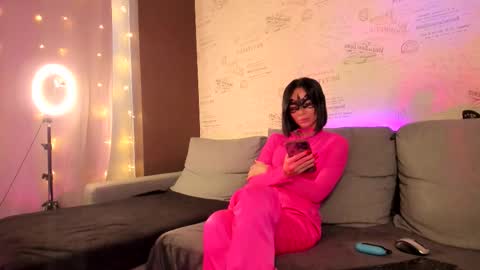 weloves3x online show from February 26, 10:14 am