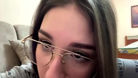 Snapshot of wendolynmusil chatting on April 10, 4:23 pm Anna online show from April 10, 4:23 pm