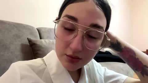 Snapshot of wendolynmusil chatting on April 16, 2:07 pm Anna online show from April 16, 2:07 pm
